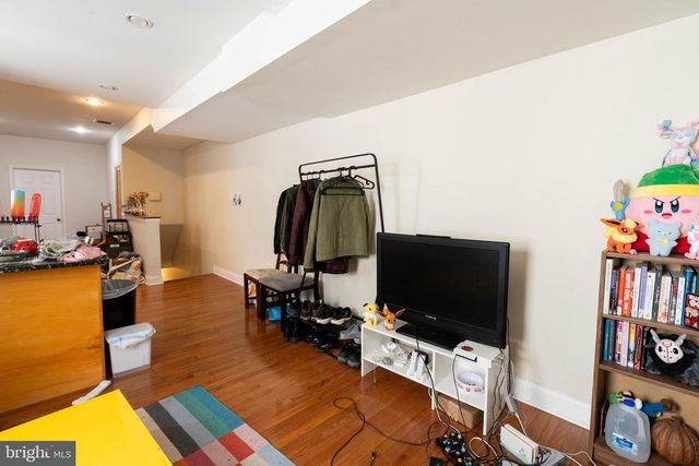 2028 S 13TH ST, Philadelphia, PA 19148