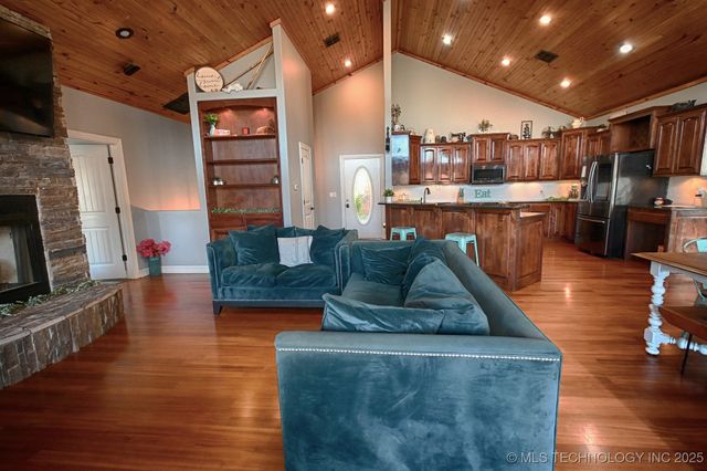 21800 W 863, Park Hill, OK 74451