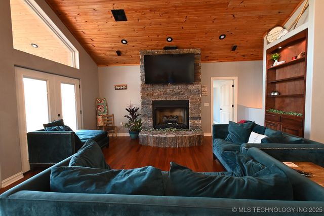 21800 W 863, Park Hill, OK 74451