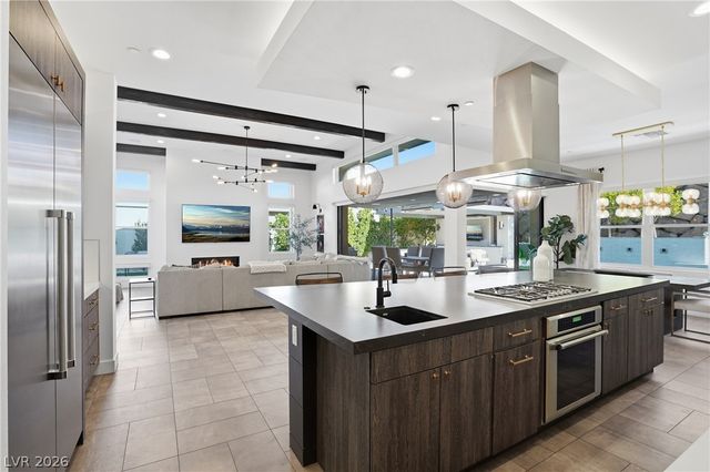 2211 Overlook Canyon Lane, Henderson, NV 89052