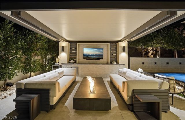 2211 Overlook Canyon Lane, Henderson, NV 89052