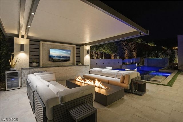 2211 Overlook Canyon Lane, Henderson, NV 89052