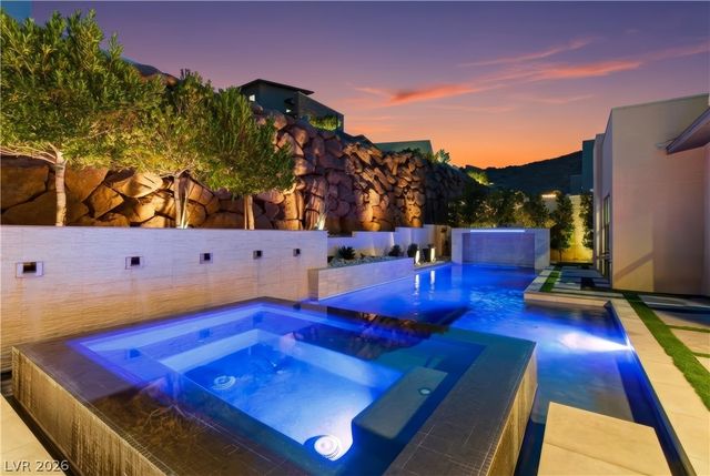 2211 Overlook Canyon Lane, Henderson, NV 89052