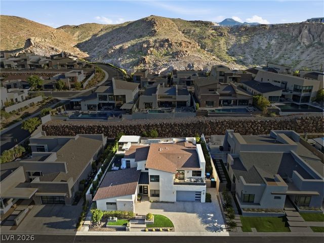 2211 Overlook Canyon Lane, Henderson, NV 89052