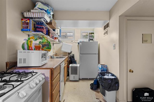 1638 Osage Street, Manhattan, KS 66502