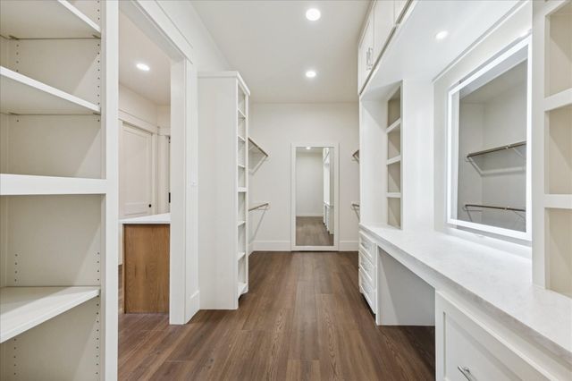 1109 County Road 157, Columbus, TX 78934