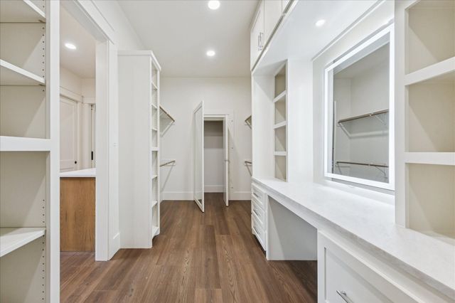 1109 County Road 157, Columbus, TX 78934