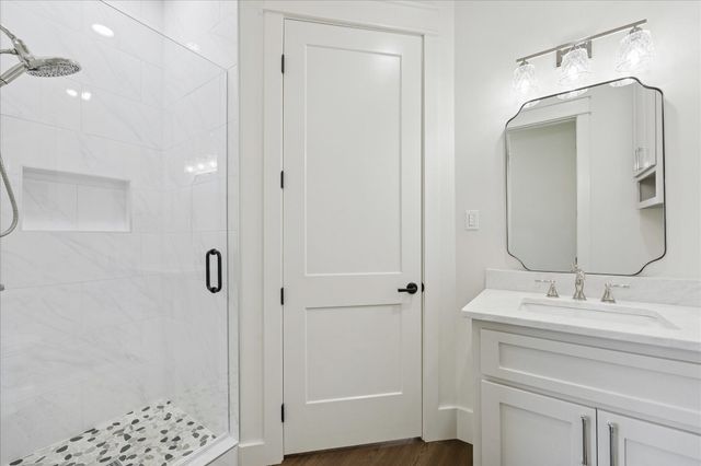 1109 County Road 157, Columbus, TX 78934