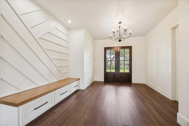 1109 County Road 157, Columbus, TX 78934