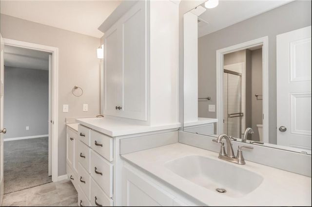 3137 SW Summit View Trail, Lee's Summit, MO 64082