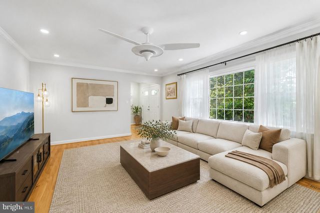 6126 REDWOOD LN, Alexandria, VA 22310