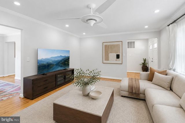 6126 REDWOOD LN, Alexandria, VA 22310