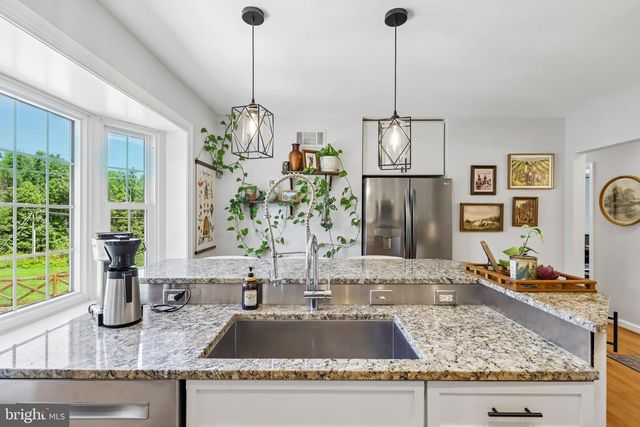 6126 REDWOOD LN, Alexandria, VA 22310