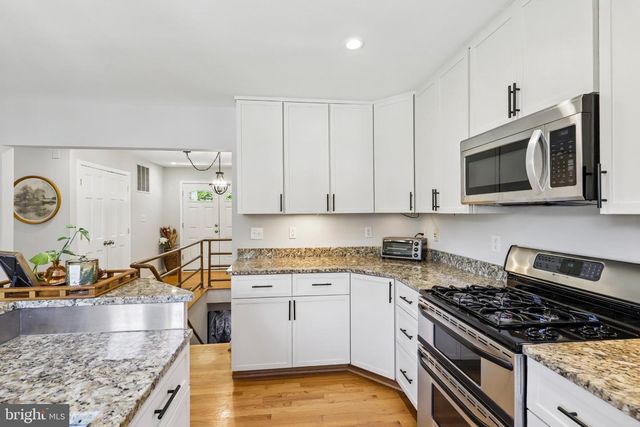 6126 REDWOOD LN, Alexandria, VA 22310