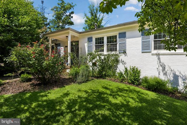 6126 REDWOOD LN, Alexandria, VA 22310