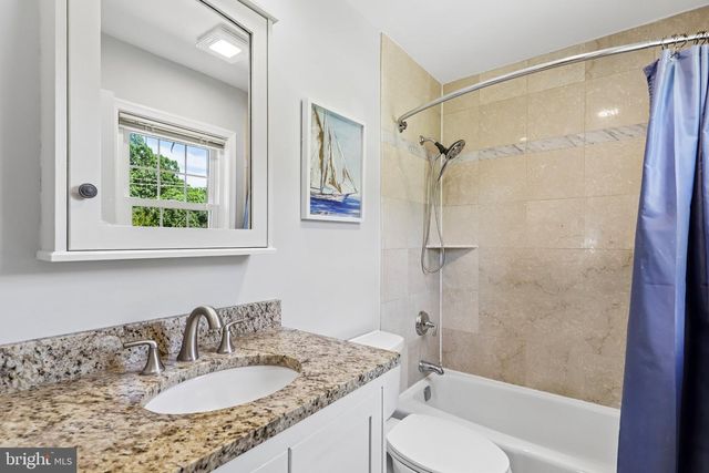 6126 REDWOOD LN, Alexandria, VA 22310