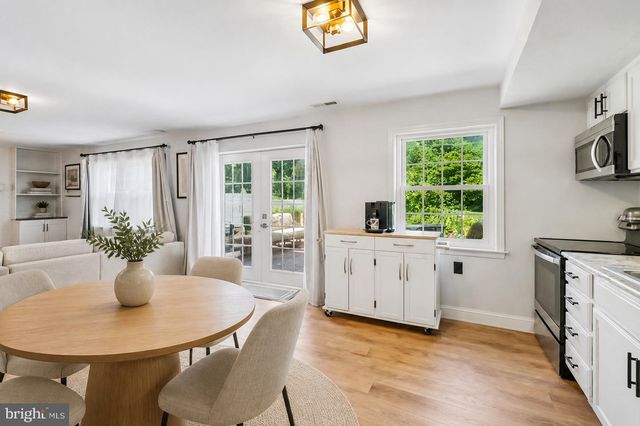 6126 REDWOOD LN, Alexandria, VA 22310