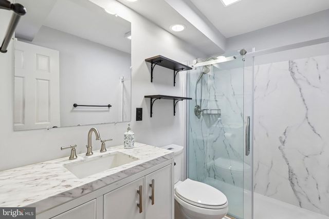 6126 REDWOOD LN, Alexandria, VA 22310