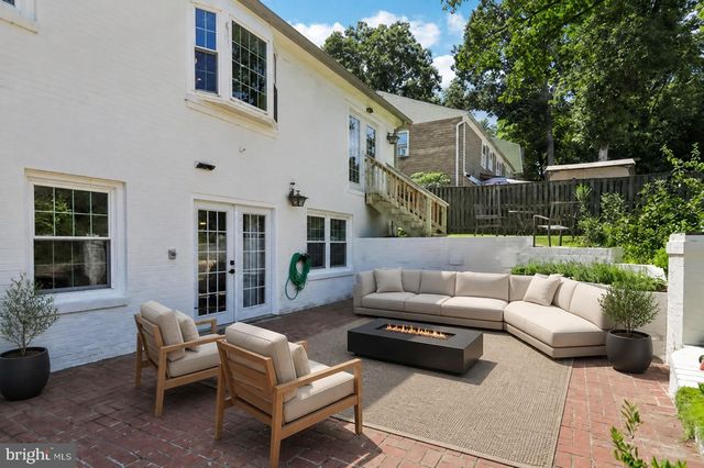 6126 REDWOOD LN, Alexandria, VA 22310