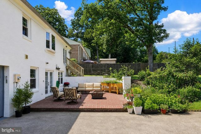 6126 REDWOOD LN, Alexandria, VA 22310