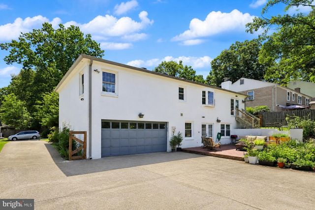 6126 REDWOOD LN, Alexandria, VA 22310