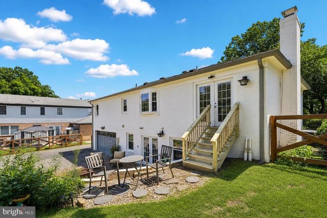 6126 REDWOOD LN, Alexandria, VA 22310