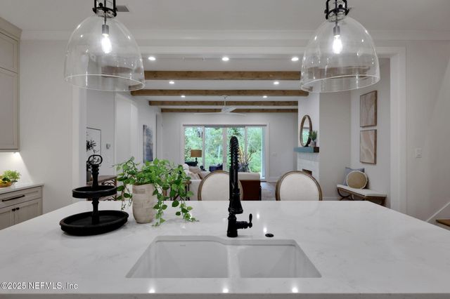 130 WHISTLING PALM Court, Ponte Vedra, FL 32081