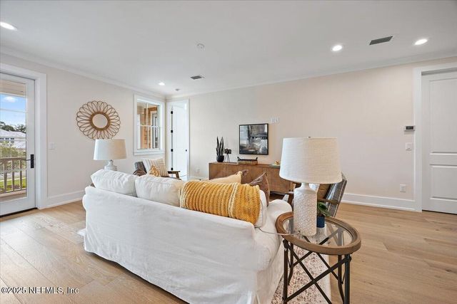 130 WHISTLING PALM Court, Ponte Vedra, FL 32081