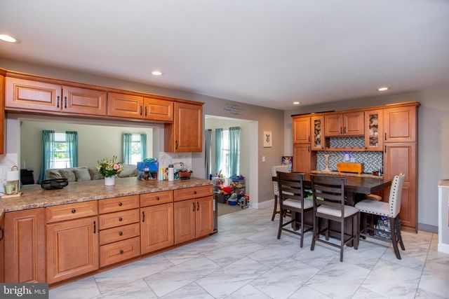 277 EDWARDS DR, King Of Prussia, PA 19406