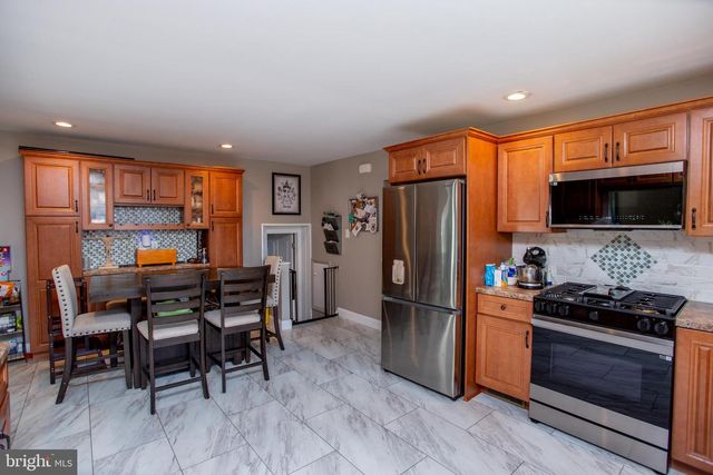 277 EDWARDS DR, King Of Prussia, PA 19406