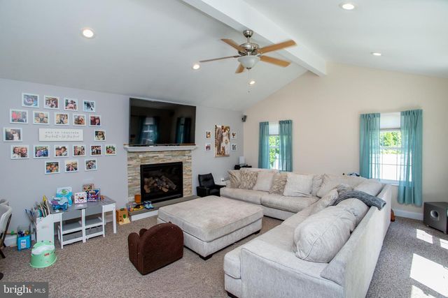 277 EDWARDS DR, King Of Prussia, PA 19406
