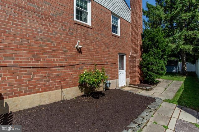 277 EDWARDS DR, King Of Prussia, PA 19406
