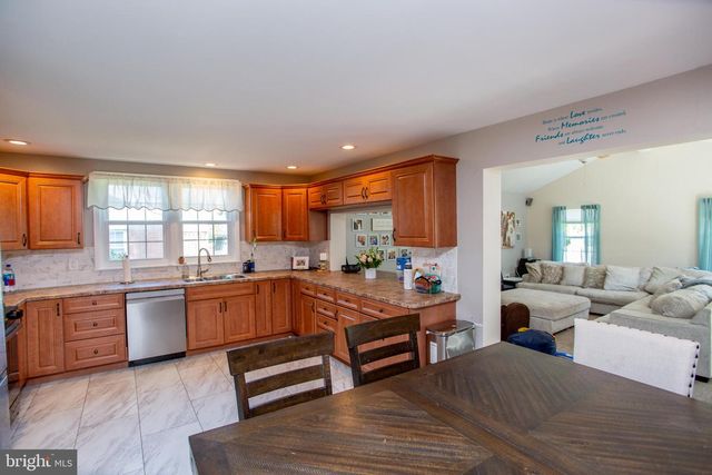 277 EDWARDS DR, King Of Prussia, PA 19406