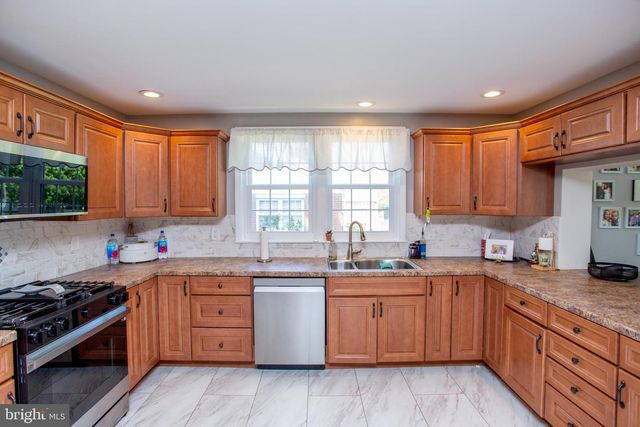 277 EDWARDS DR, King Of Prussia, PA 19406