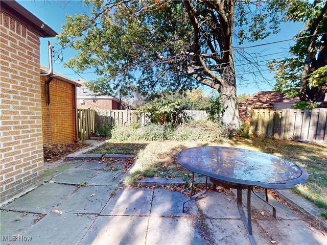 559 Sycamore Drive, Euclid, OH 44132