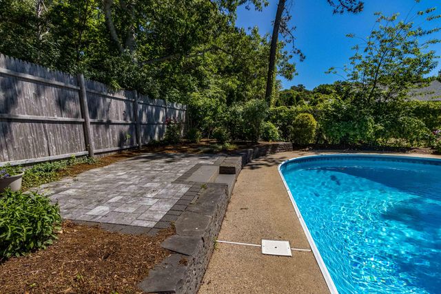 12 Lockwood Drive, South Dennis, MA 02660