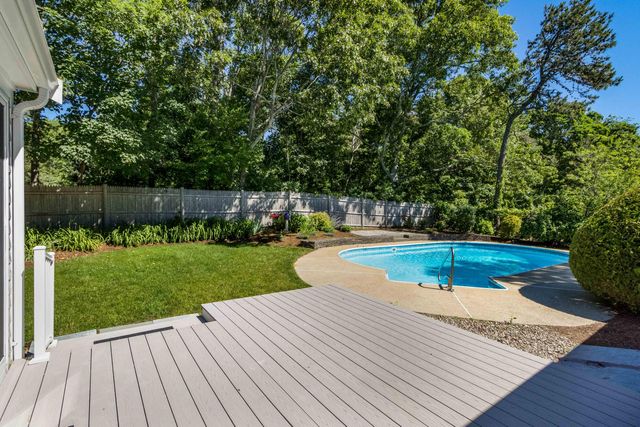 12 Lockwood Drive, South Dennis, MA 02660