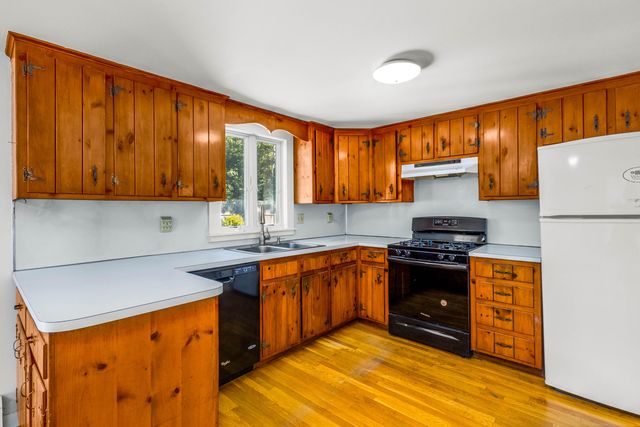 12 Lockwood Drive, South Dennis, MA 02660