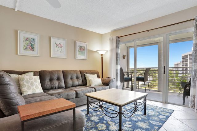 2731 NE 14th Street Causeway 702, Pompano Beach, FL 33062