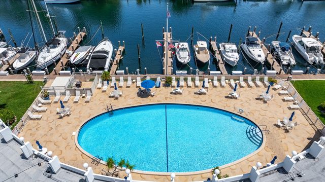 2731 NE 14th Street Causeway 702, Pompano Beach, FL 33062