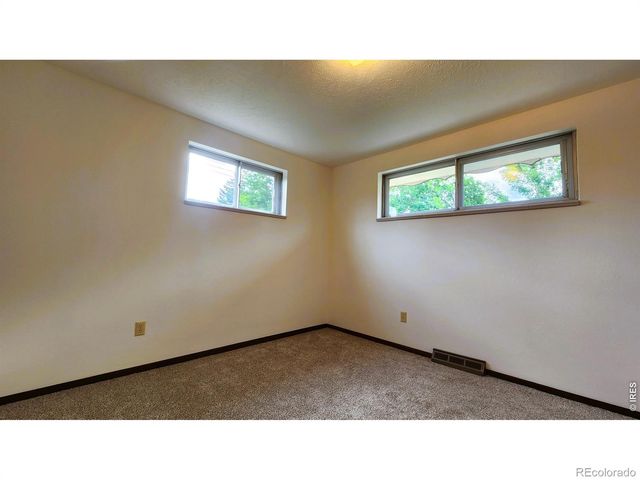 521 W 33rd Street, Loveland, CO 80538