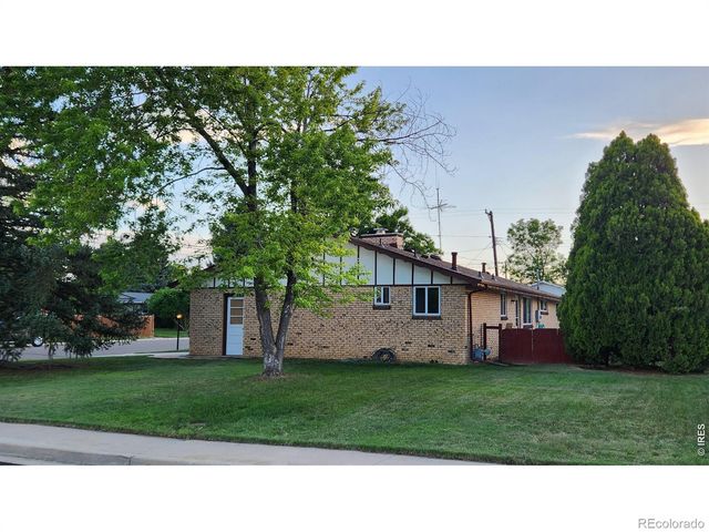 521 W 33rd Street, Loveland, CO 80538