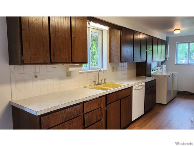 521 W 33rd Street, Loveland, CO 80538