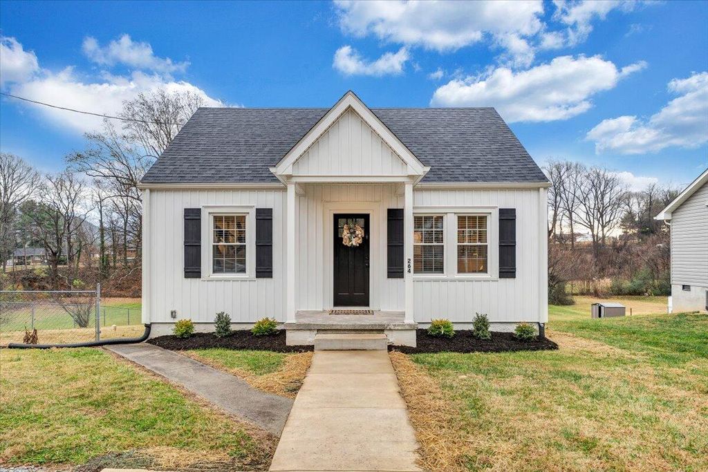 264 Bonavista RD, Salem, VA 24153