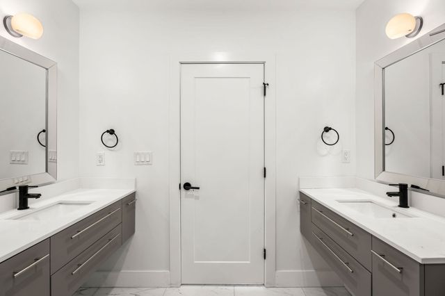 47 Condor 301, Boston, MA 02128
