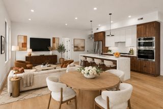 47 Condor 301, Boston, MA 02128