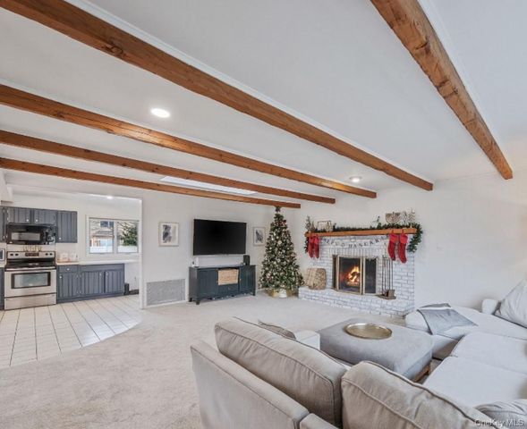 114 Monroe Avenue, Patchogue, NY 11772