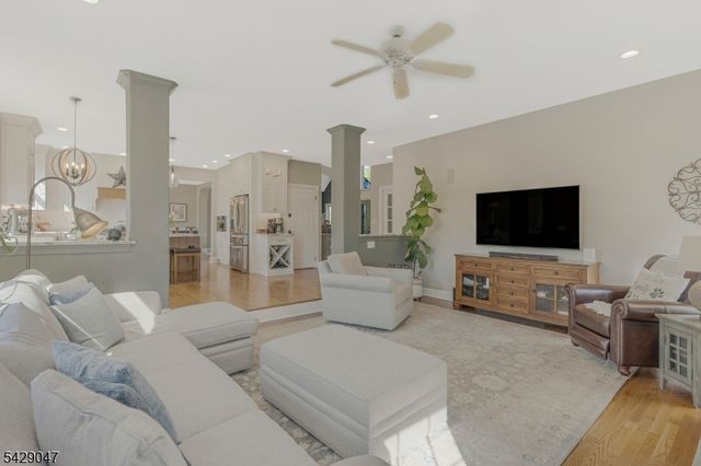 26 Lehigh Rd, Branchburg Twp., NJ 08853
