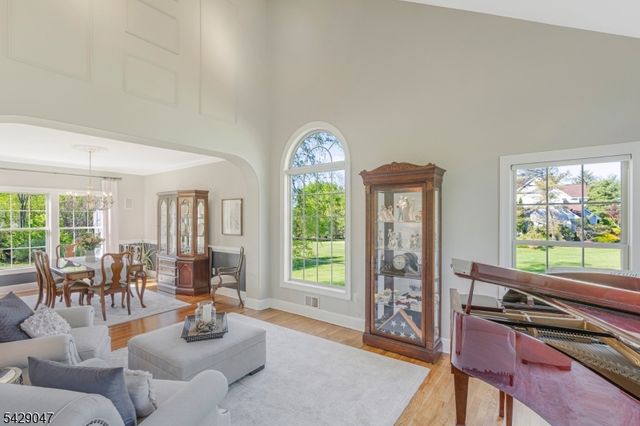 26 Lehigh Rd, Branchburg Twp., NJ 08853