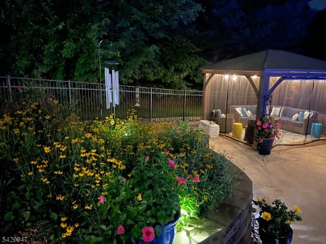 26 Lehigh Rd, Branchburg Twp., NJ 08853